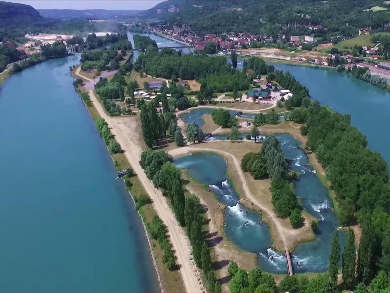 A Deux Pas Du Rhone Villa Sault-Brenaz Buitenkant foto