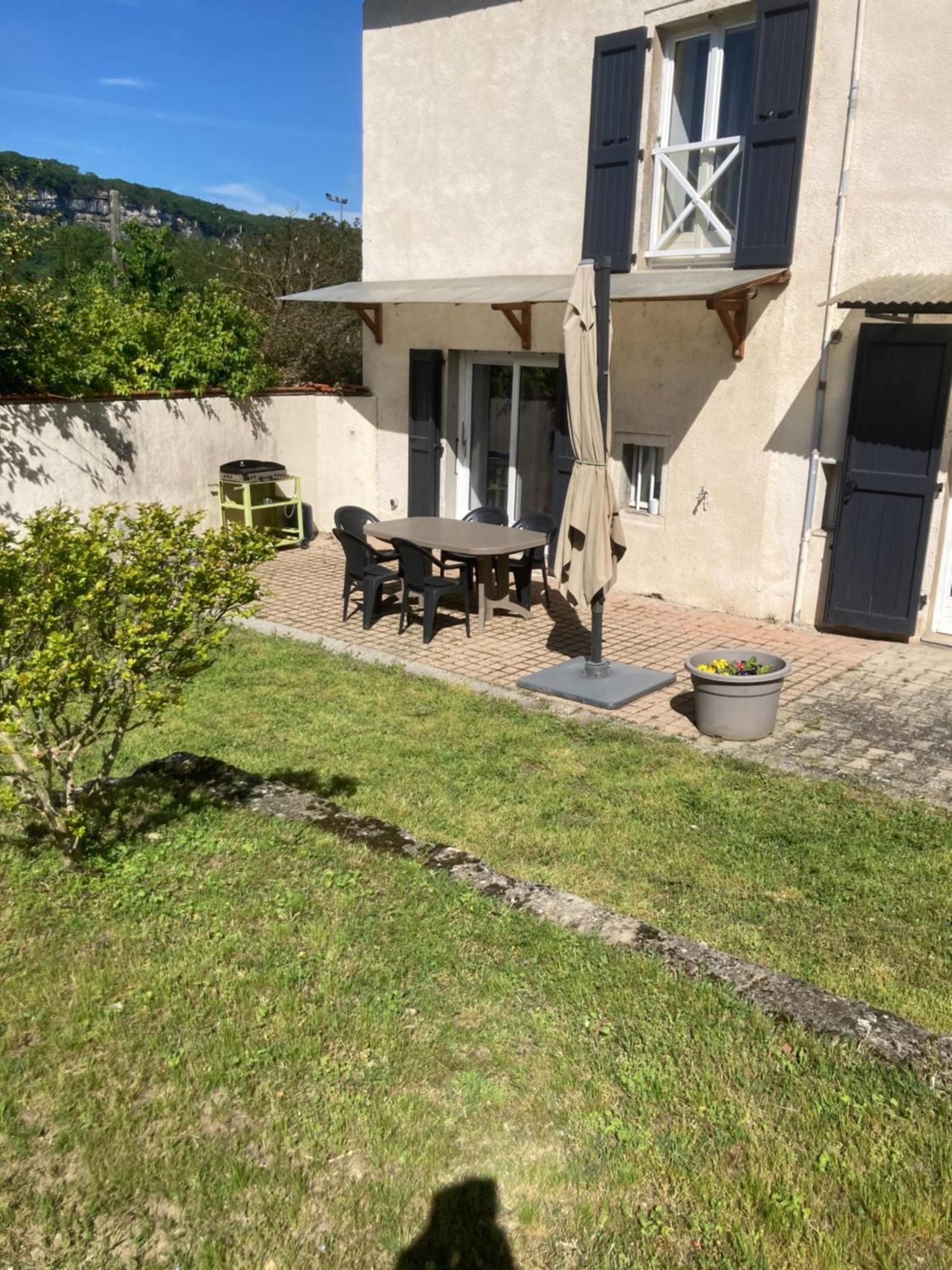 A Deux Pas Du Rhone Villa Sault-Brenaz Buitenkant foto